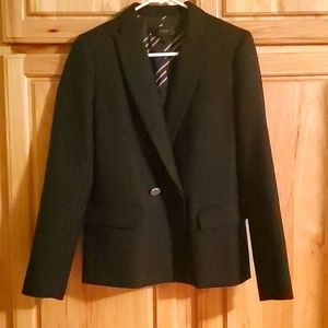 Fantastic like new J.CREW Navy Blazer. 2. Beautiful! Lined...Quality!!
